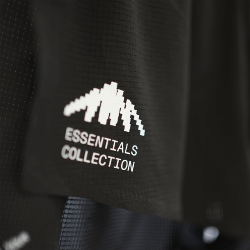 Short Trail Woman Essential - Imagen 4
